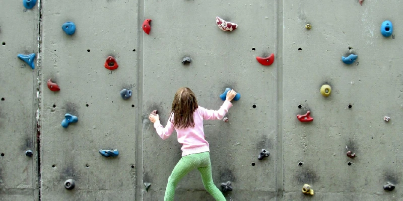 Rock climbing wall